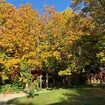 Maison Des Créateurs Chalet Meux