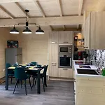 Maison Des Createurs * Meux