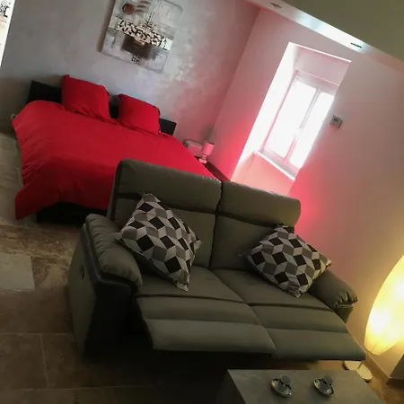 Maison Des Createurs Chalet Meux