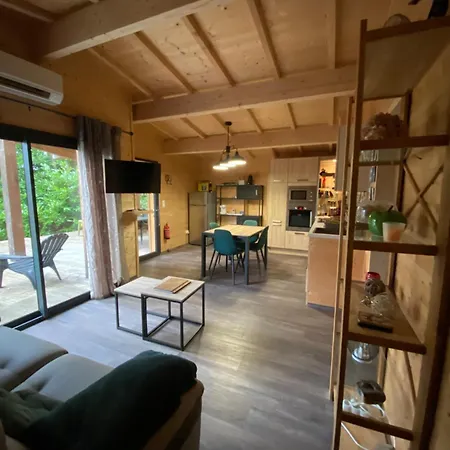 Maison Des Createurs Meux