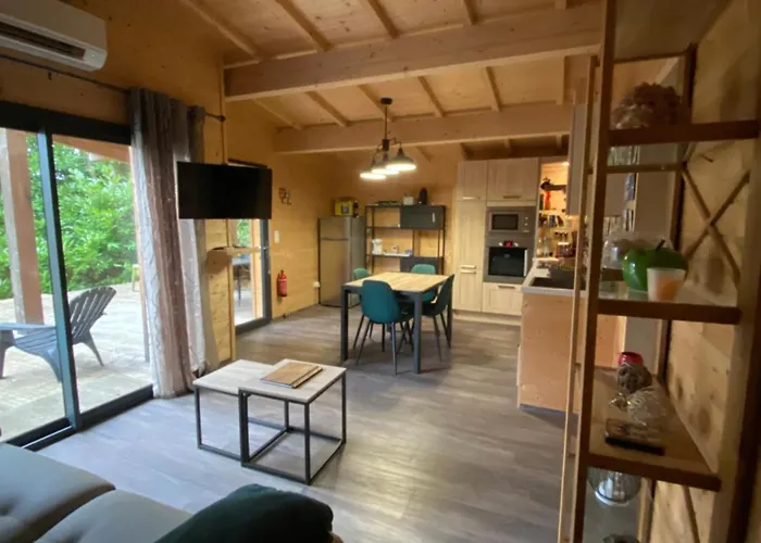 Maison Des Createurs Meux
